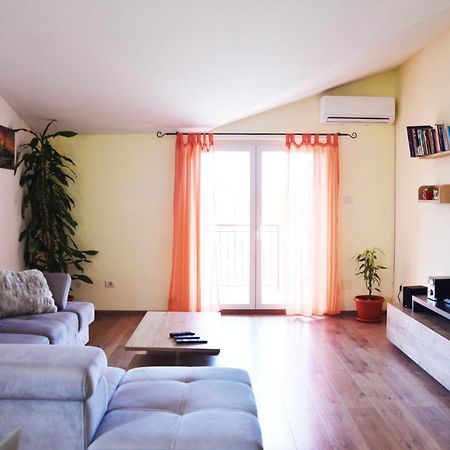 Apartman Branka- Sea View Peroj Ngoại thất bức ảnh