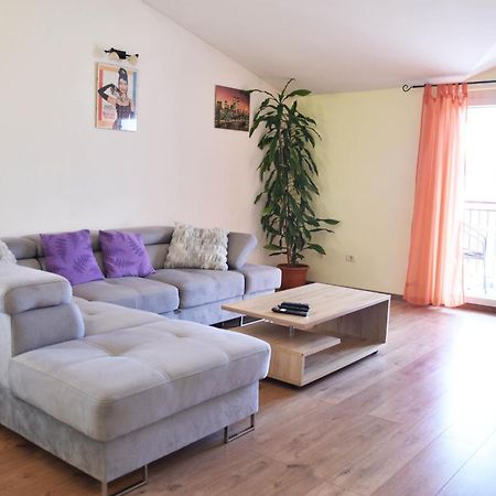 Apartman Branka- Sea View Peroj Ngoại thất bức ảnh
